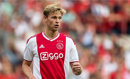 Όφερμαρς: «Δεν πάει Μπαρτσελόνα ο Φρένκι Ντε Γιονγκ»