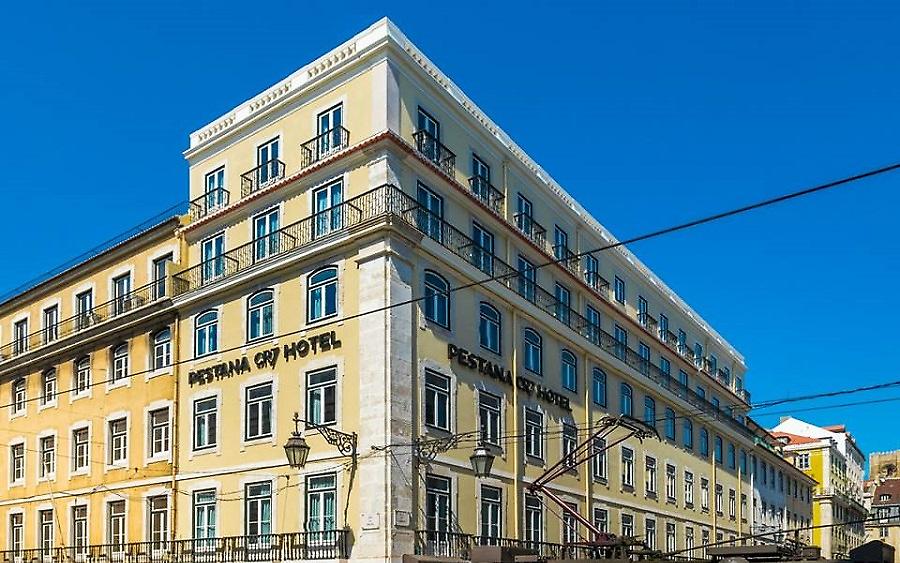 Ο Κριστιάνο Ρονάλντο ανοίγει ξενοδοχείο και στο Παρίσι
