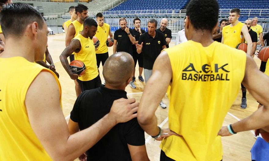 Φεύγει με… ενδεκάδα για Κύπρο η ΑΕΚ