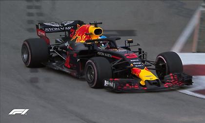 Ελεύθερες δοκιμές στην Σιγκαπούρη με ταχύτερο τον Ρικιάρντο