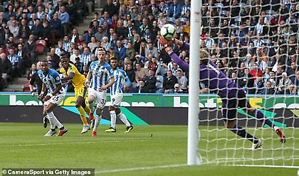 Ξέσπασμα Ζαχά: «Πρέπει να μου σπάσουν τα πόδια για να πάρουν κόκκινη;»!