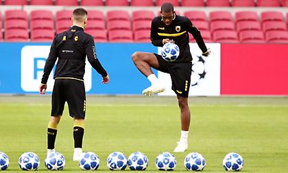 Η προπόνηση της ΑΕΚ στο «Johan Cruyff Arena» (pics)