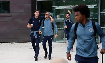 Πετάει για Θεσσαλονίκη η Τσέλσι (pics)