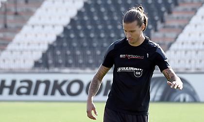 Μέσα ο Πρίγιοβιτς, εκτός οι Καρέλης και Άκπομ για Τσέλσι