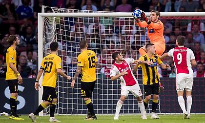 Η εντυπωσιακή απόκρουση του Μπάρκα στην κεφαλιά του Ταλιαφίκο (video)