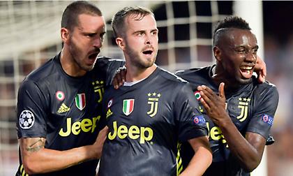 «Καρυδάτη» Γιουβέντους στο Μεστάγια, με γαλλική φινέτσα η Γιουνάιτεντ