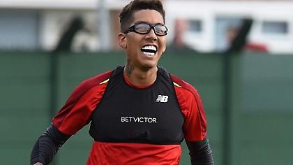 Α λα… Ντάβιντς στην προπόνηση της Λίβερπουλ ο Φιρμίνο