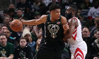 Γιάννης: «Είμαι MVP της ζωής, θα συνεχίσω να κυνηγώ και του παρκέ» (video)