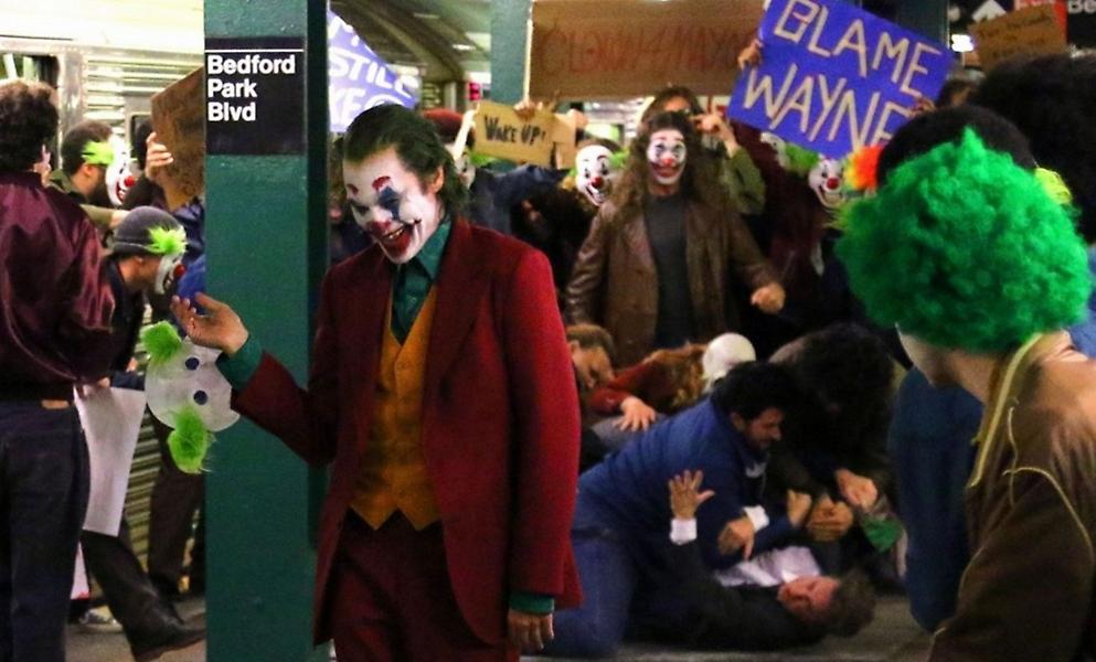 O Joker προκαλεί… εξέγερση στο μετρό της Νέας Υόρκης!