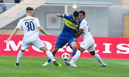 Εκτός οι Ιγκλέσιας, Τόνσο με Απόλλωνα Σμύρνης