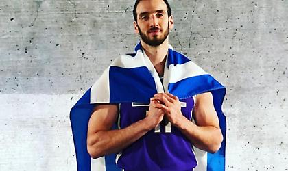 Με ελληνική σημαία στη media day των Κινγκς ο Κουφός (pic)