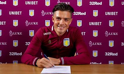 Ανανέωσε με Αστον Βίλα ο Γκρίλις