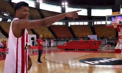 Αξέλ Τουπάν: Το… έσταξε από το κέντρο με κόουτς Γιώργο Μπόγρη! (video)