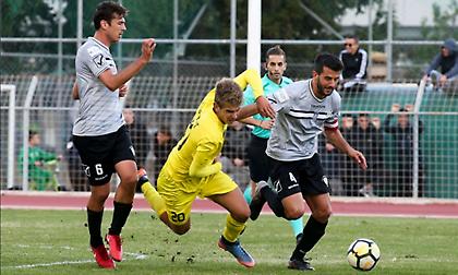 Έμειναν και οι δυο… Αήττητοι!