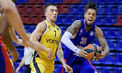 Χάκετ για Ολυμπιακό: «Αν υπάρχει η κατάρα, πρέπει να την καταστρέψουμε»