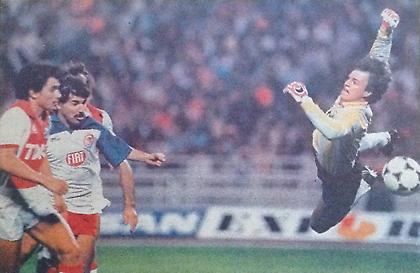 Η επική πρόκριση του Ολυμπιακού επί του Άγιαξ