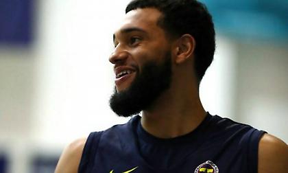 Ένις: «Ήρθα στη Φενέρ για να νικήσω» – «Μπορεί MVP o Γιάννης»