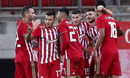 Η κριτική των παικτών του Ολυμπιακού στο ντεμπούτο Τουρέ από τον Μπάμπη Χριστόγλου (video)