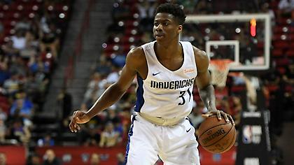 Το θετικό ντεμπούτο του Κώστα Αντετοκούνμπο με τους Μάβερικς (video)