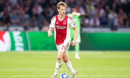 Με Ντε Γιονγκ και Βέμπερ στο Μόναχο ο Άγιαξ