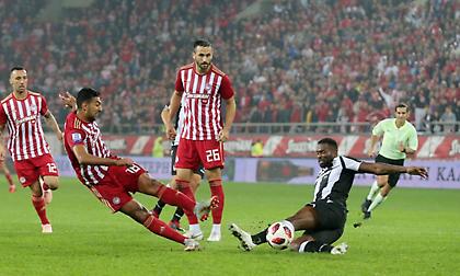 Και τη φάση μυρίζεται και κάνει καλές κινήσεις φορ ο Χασάν…