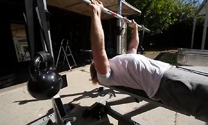 Πέντε από τις καλύτερες ασκήσεις για στήθος που δεν κάνετε ποτέ! (video)