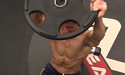 4 εξαιρετικά δύσκολες ασκήσεις για κοιλιακούς (video)