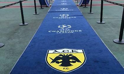 Ο δρόμος των παικτών ΑΕΚ και Μπενφίκα μέχρι να βγουν στο γήπεδο (video)