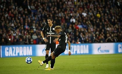 Σόου από Νεϊμάρ και εξάρα της Παρί στον Ερυθρό Αστέρα!