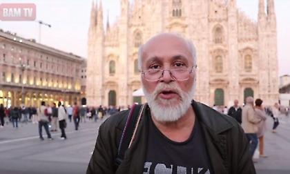 Η βόλτα του Μπάμπη Χριστόγλου στο Μιλάνο πριν το μεγάλο παιχνίδι του Ολυμπιακού (video)