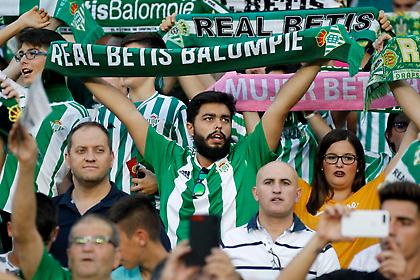 Με τρεις απουσίες η Μπέτις κόντρα σε Ντουντελάνζ