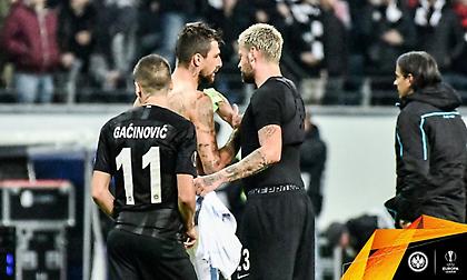 Οι νικητές της ζωής Ρας και Ατσέρμπι αντάλλαξαν τις φανέλες τους