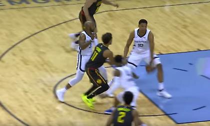 Η ασίστ-τούνελ του ρούκι Τρέι Γιανγκ στην κορυφή του Top 10 (video)