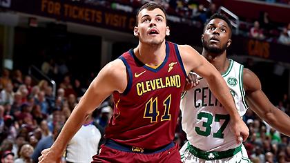 Φιλική νίκη των Καβς επί των Σέλτικς, ήττα χωρίς Λεμπρόν για Λέικερς