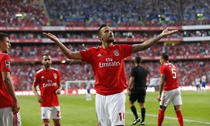 Η Μπενφίκα «πάτησε» Πόρτο και… κορυφή!