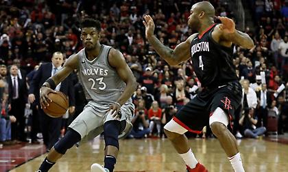 Δεν θέλουν να «θυσιάσουν» τον Τάκερ για τον Μπάτλερ οι Ρόκετς