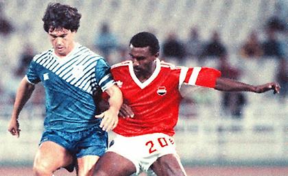 Η «γαλανόλευκη» βραδιά του Δημήτρη Σαραβάκου