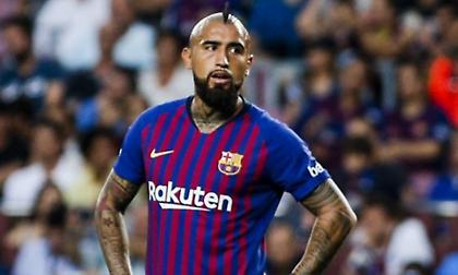 Η Μπαρτσελόνα «τραβά το αυτί» του Βιδάλ