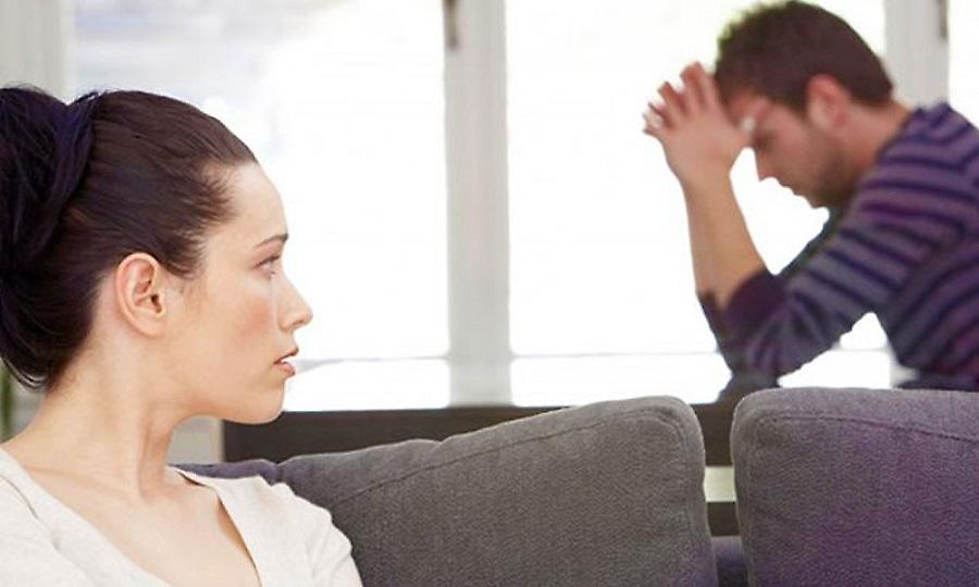«Αν σε δω με άλλη θα σε σκοτώσω»: Το συμφωνητικό ζευγαριού που έγινε viral