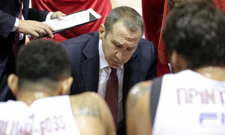 Μπλατ: «Το θέμα είναι πάντα να έχεις έτοιμους παίκτες για κάθε ματς»