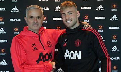 Επίσημο: Ανανέωσε και φωτογραφήθηκε με τον Μουρίνιο ο Σο!