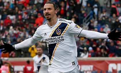 Απάντησε στο φημολογούμενο ενδιαφέρον της Μάντσεστερ Γιουνάιτεντ ο Ιμπραΐμοβιτς