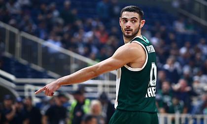 Ιστορική βραδιά για Παπαπέτρου