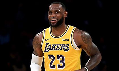 Η τραγική άμυνα του Λεμπρόν (video)