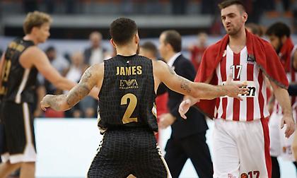 Μάντζαρης για Τζέιμς: «Ήταν πάνω στους υψηλούς σφυγμούς επειδή πήρε την τελευταία επίθεση»