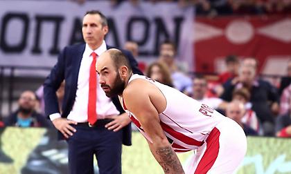 Άγγιξαν αρνητικά ρεκόρ Ολυμπιακός και Σπανούλης