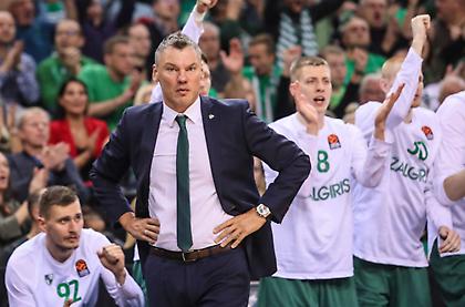 «Κάρφωσε» παίκτες του ο Γιασικεβίτσιους και αποθέωσε Φενέρ