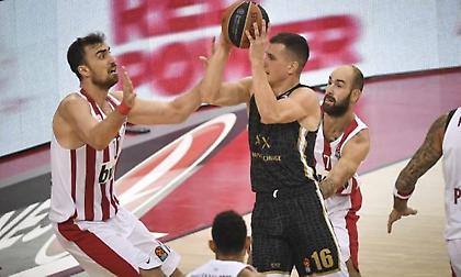 Η Αρμάνι Μιλάνο επέστρεψε!