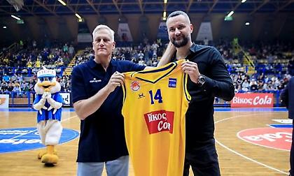 Βράβευσε Γκούροβιτς το Περιστέρι: «Η Ελλάδα έχει το καλύτερο μπάσκετ στην Ευρώπη»