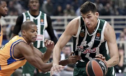 Μήτογλου: «Βοηθώ με όποιο τρόπο μπορώ για να κερδίζουμε» (video)